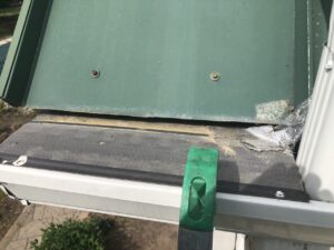 Gutter cleaning process with a tool